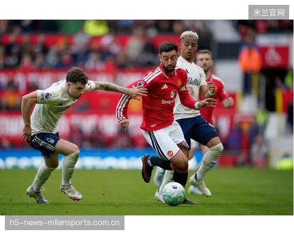 布鲁诺任意球精准入网曼联再胜