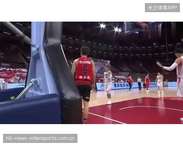 李昊扑点秘籍曝光！从“罚不进”到“扑得出”的神奇变化，教你如何在关键时刻逆转局面